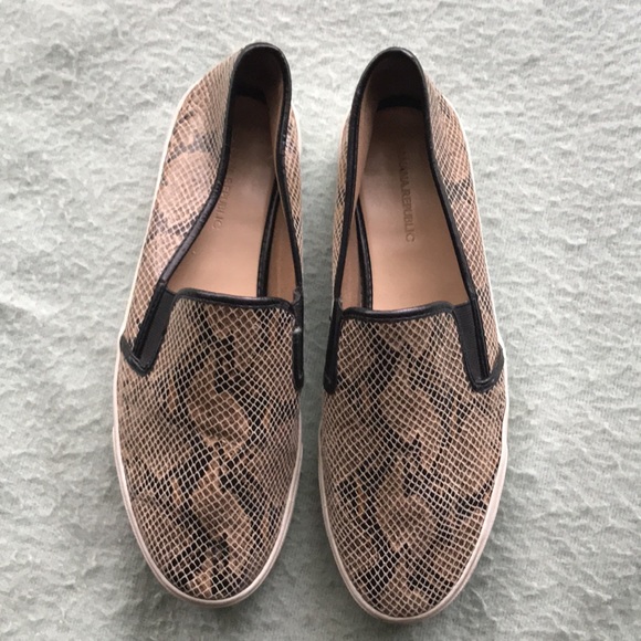 Banana Republic Snakeskin Print Slip-on Shoes - Picture 2 of 4